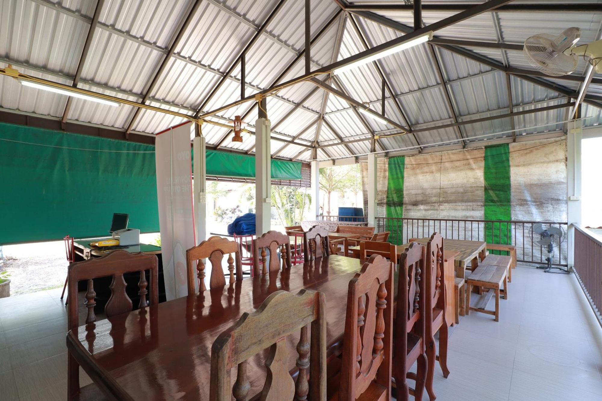 Oyo 553 Kongsup Resort Lamphun Luaran gambar